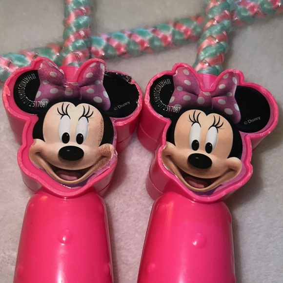 Minnie Mouse Jump Rope - Picture 2 of 4